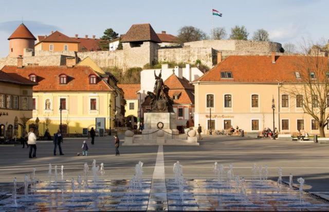 Fortuna Apartman Mini Eger Esterno foto