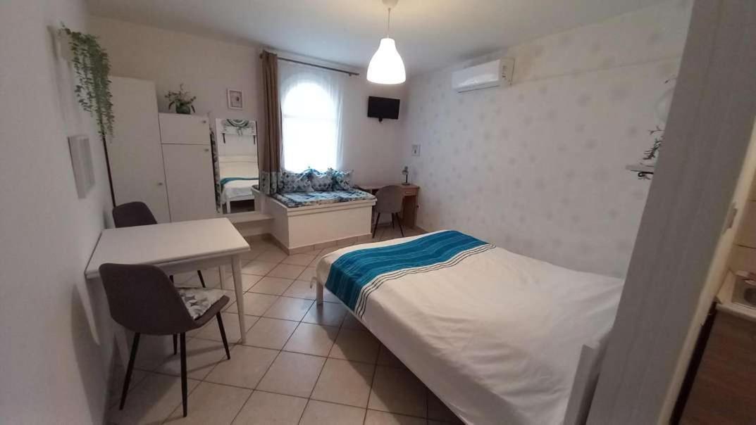 Fortuna Apartman Mini Eger Esterno foto